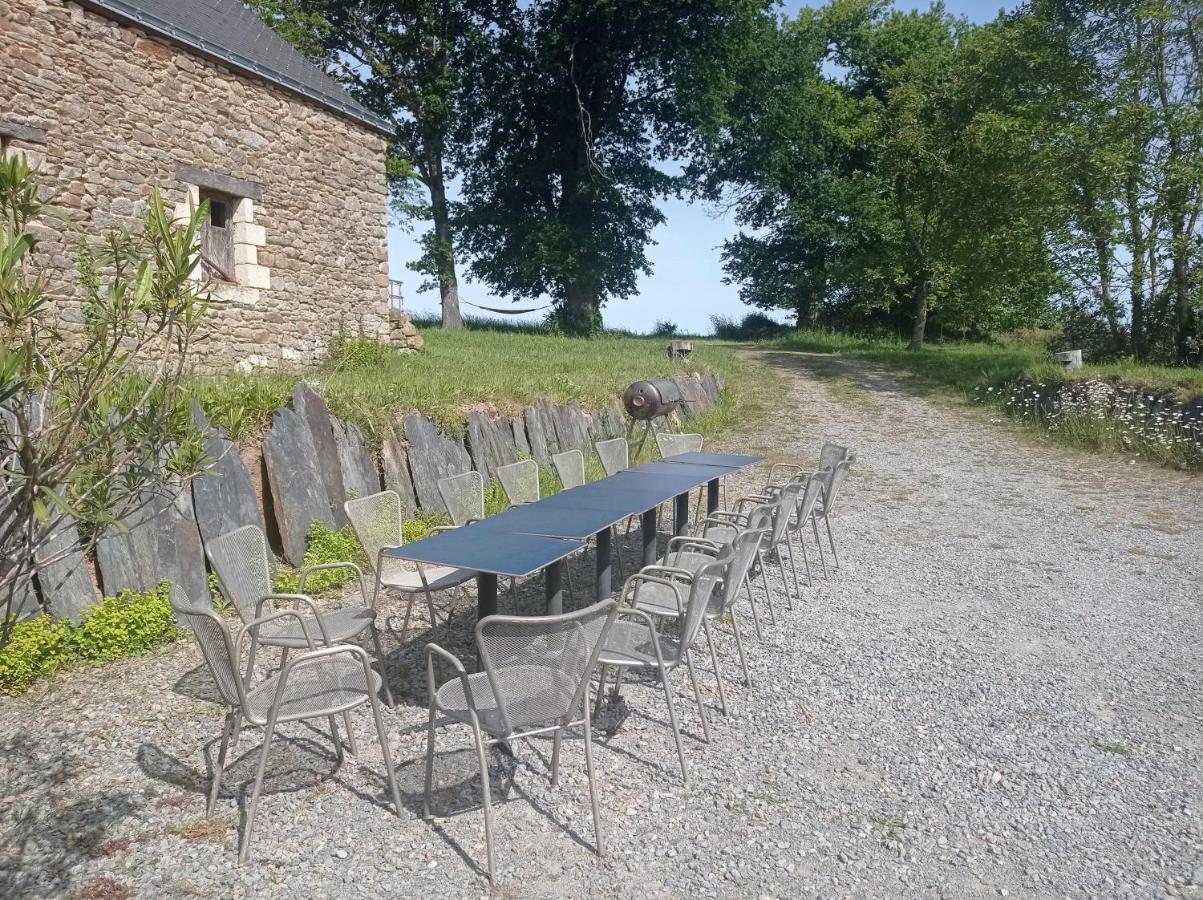 Gite Oust Au Lit Saint-Vincent-sur-Oust Exteriér fotografie